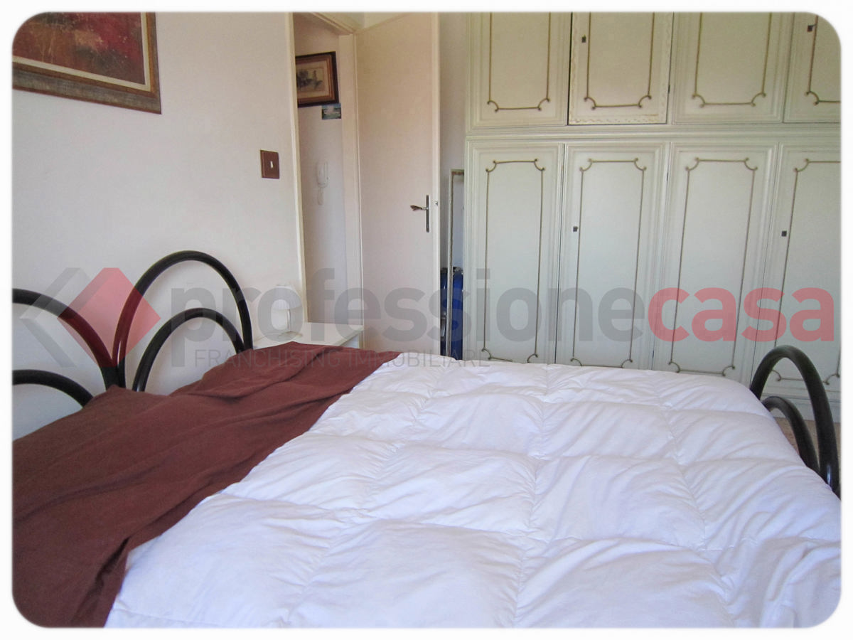 Bilocale arredato in affitto a Livorno