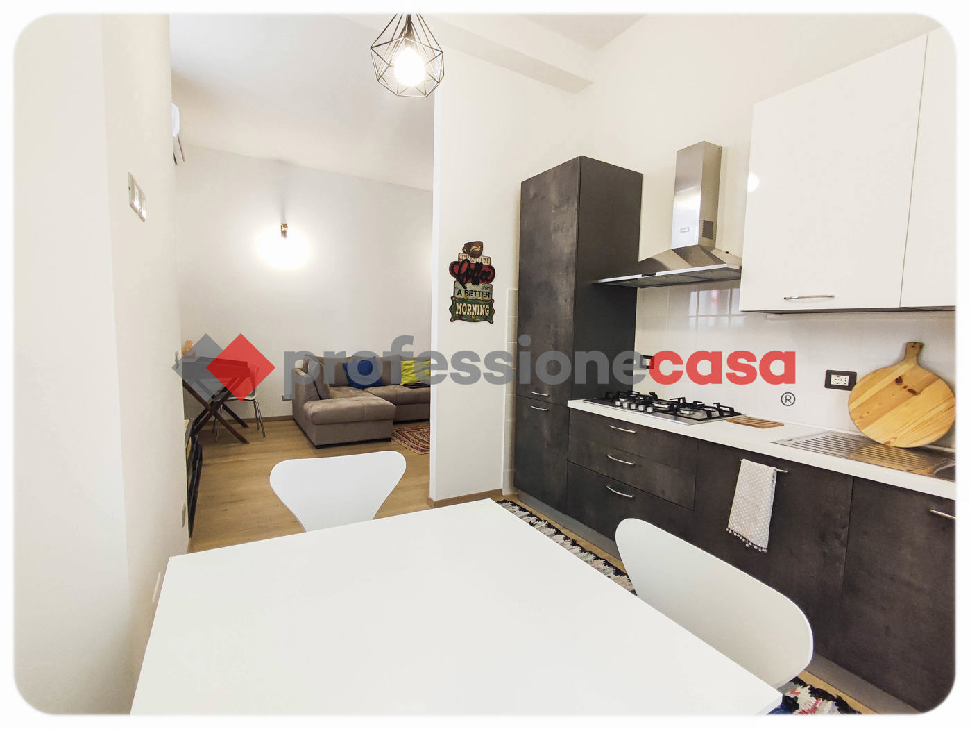 Bilocale arredato in affitto a Livorno