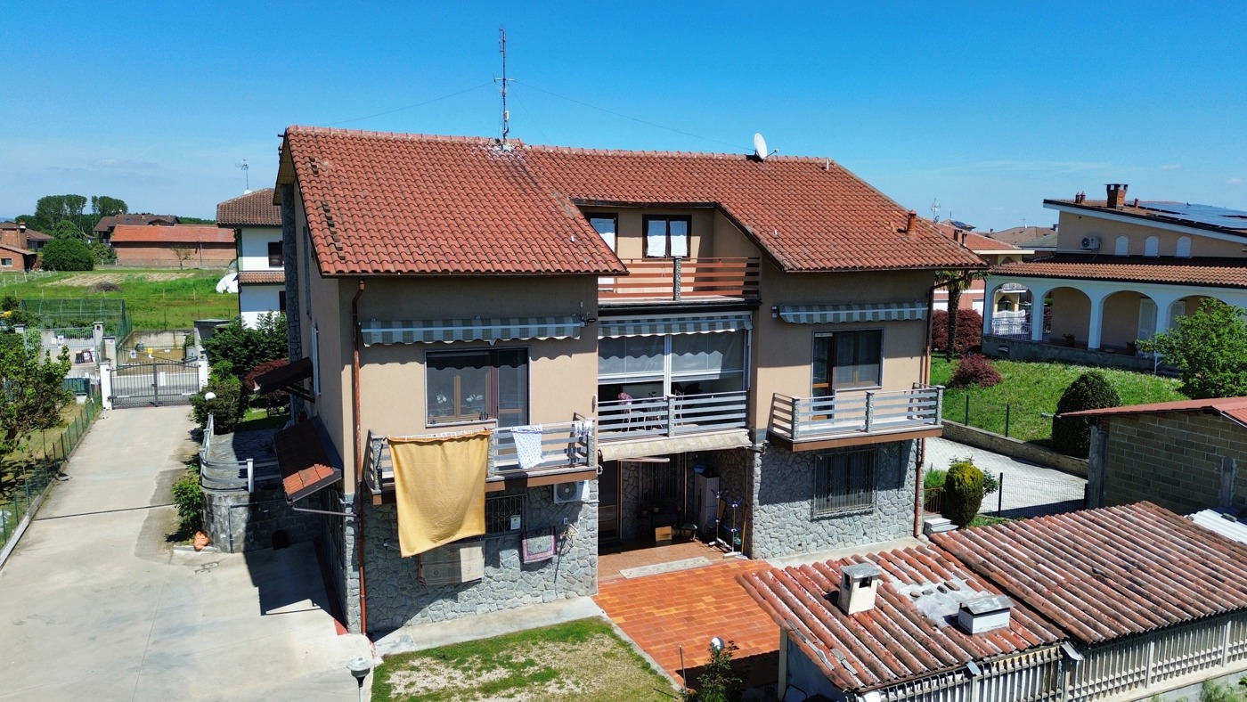 Trilocale con giardino a Poirino