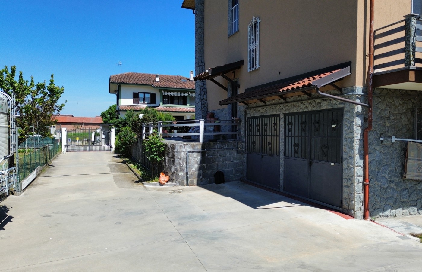 Trilocale con giardino a Poirino