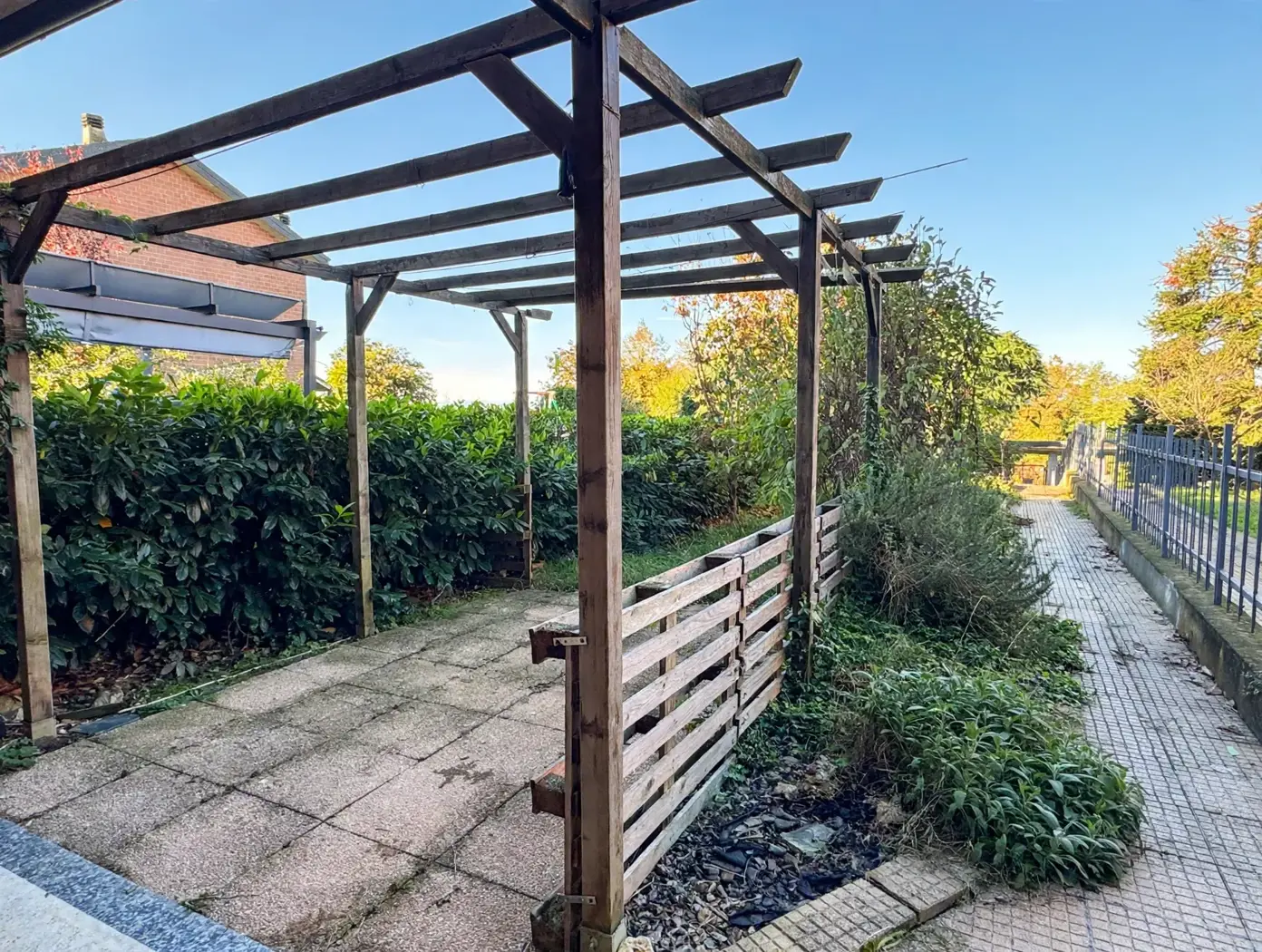 Villa con giardino a Isolabella