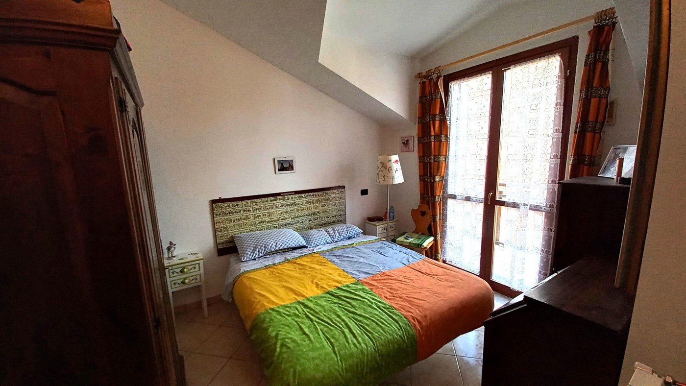 Bilocale con box a Oulx