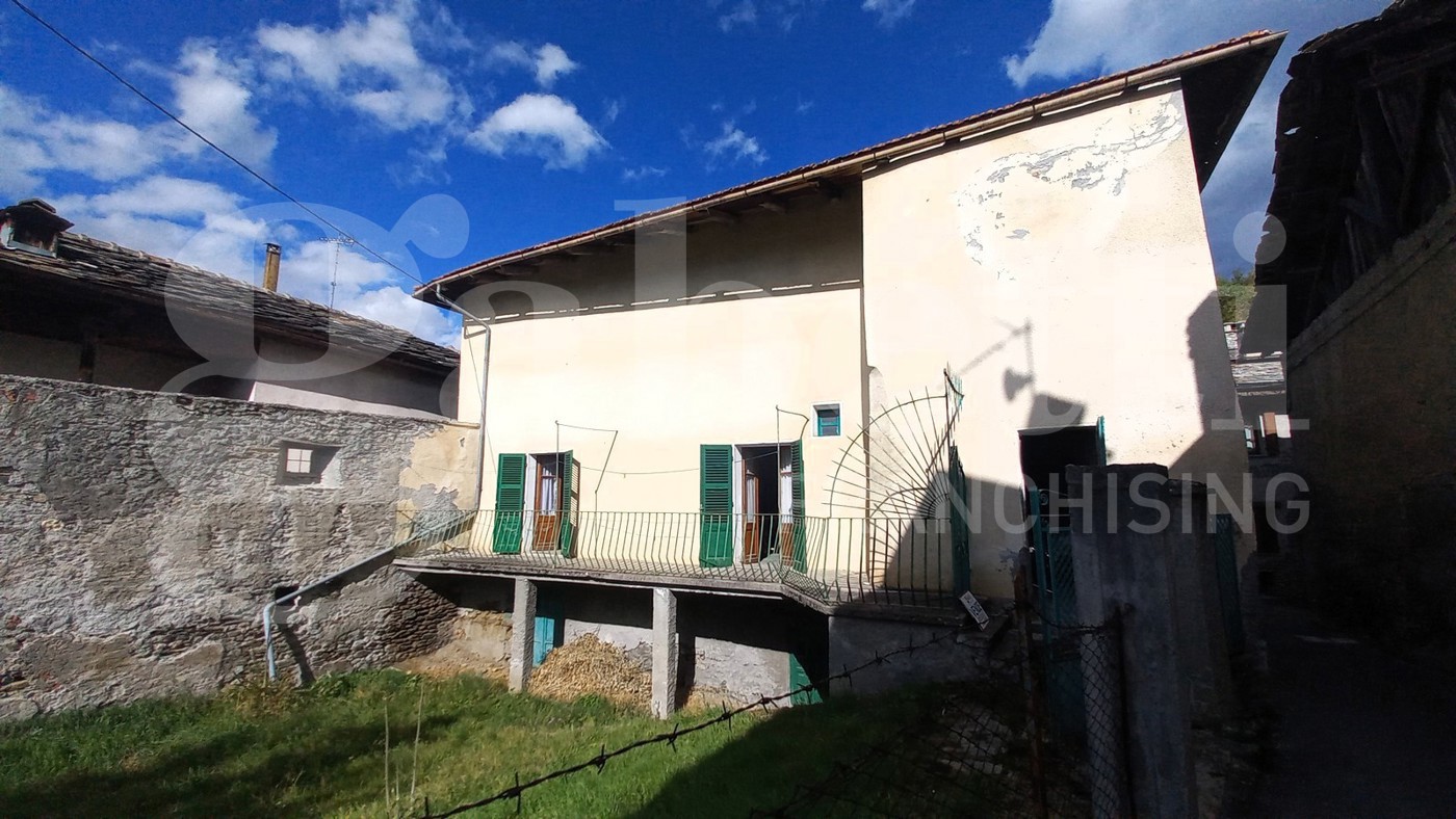 Casa indipendente con giardino a Oulx