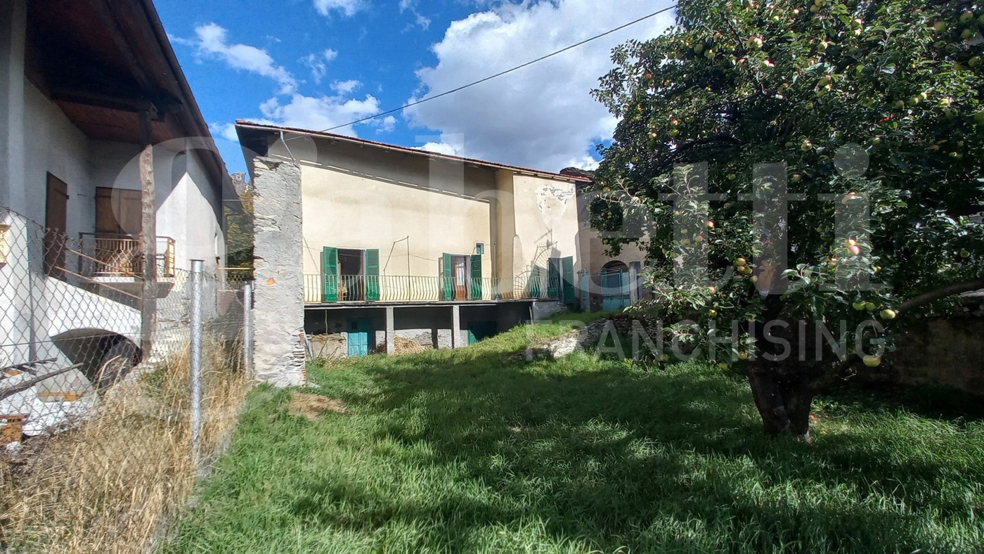 Casa indipendente con giardino a Oulx