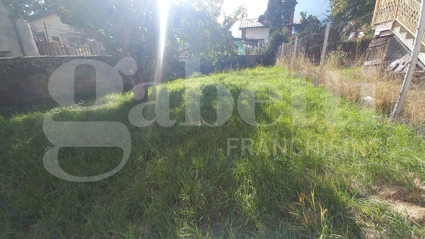 Casa indipendente con giardino a Oulx