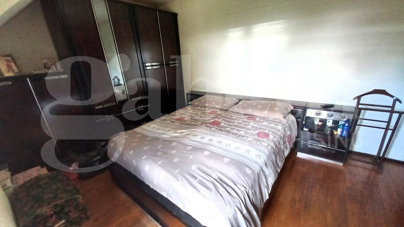 Quadrilocale con giardino a Oulx