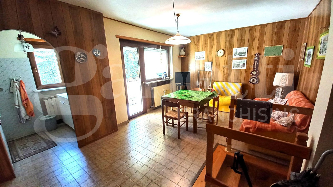 Bilocale con box a Oulx