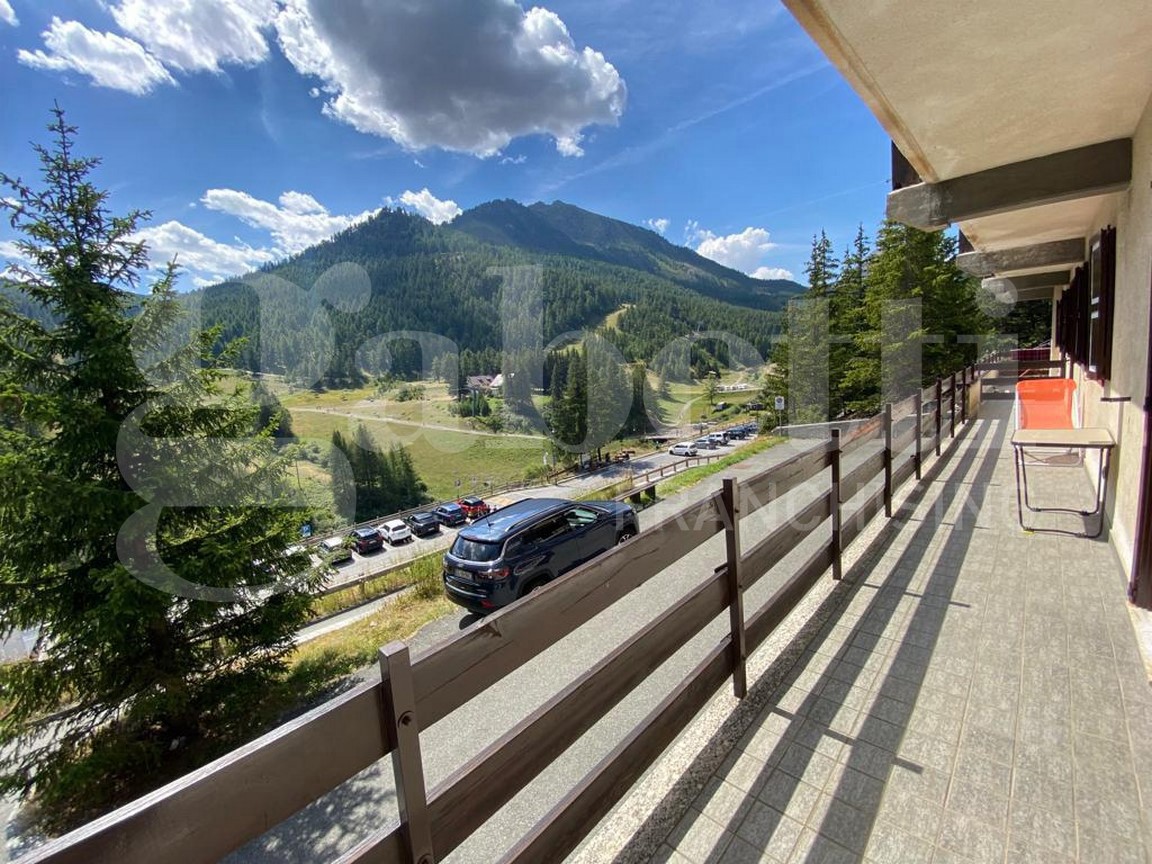 Trilocale arredato in affitto a Claviere