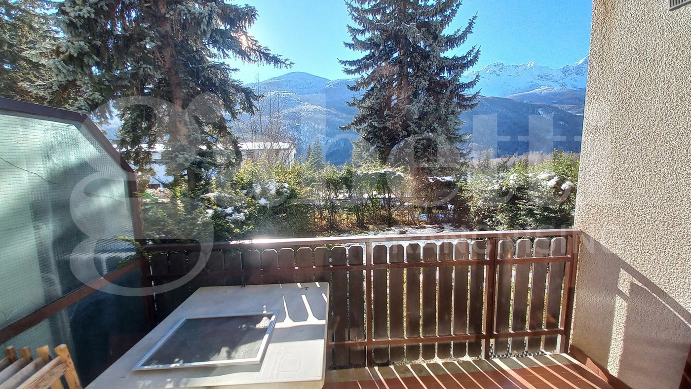 Bilocale con giardino a Oulx