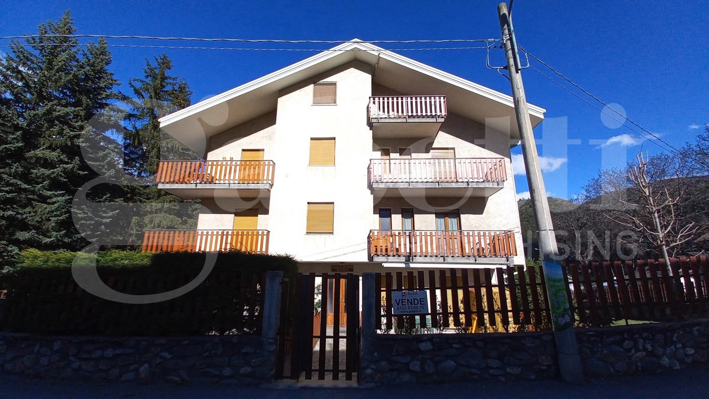 Monolocale arredato in affitto a Oulx