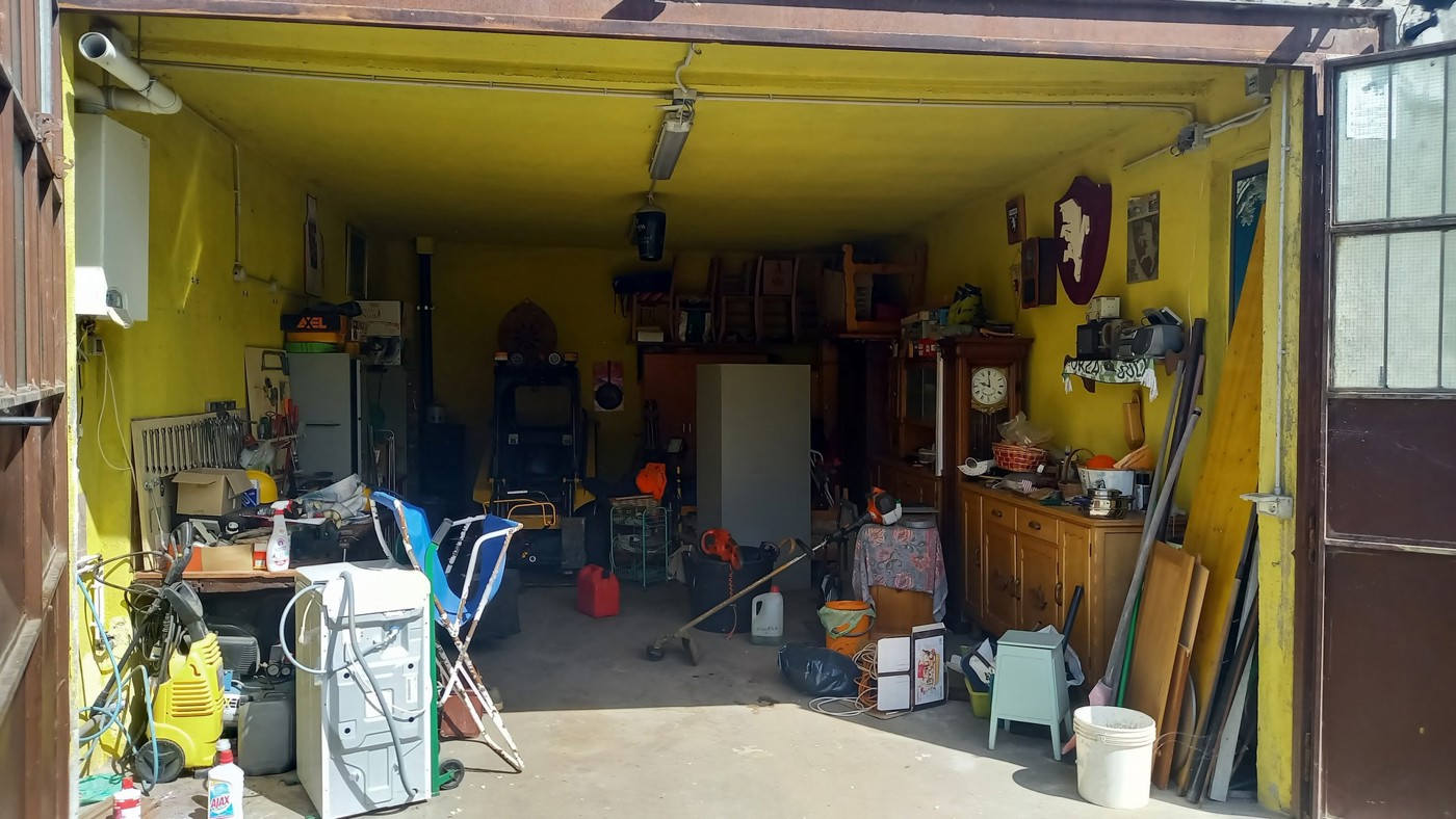 Box/Garage 34mq in vendita a Oulx
