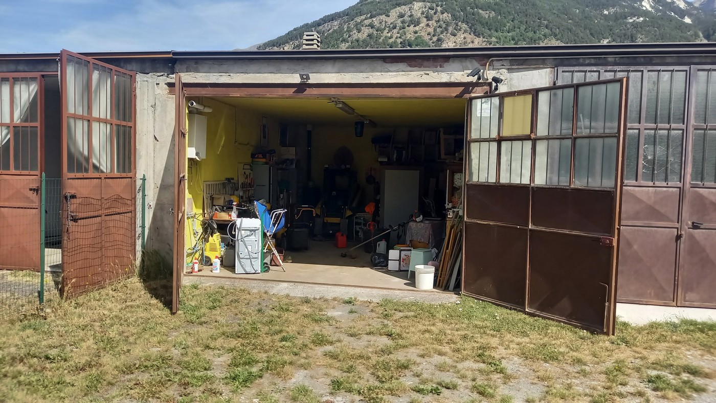 Box/Garage 34mq in vendita a Oulx