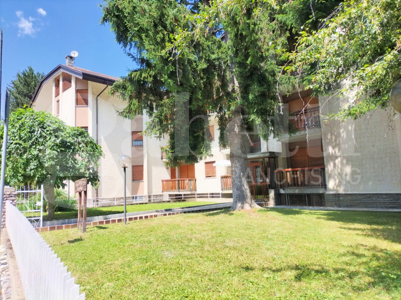 Trilocale arredato in affitto a Bardonecchia