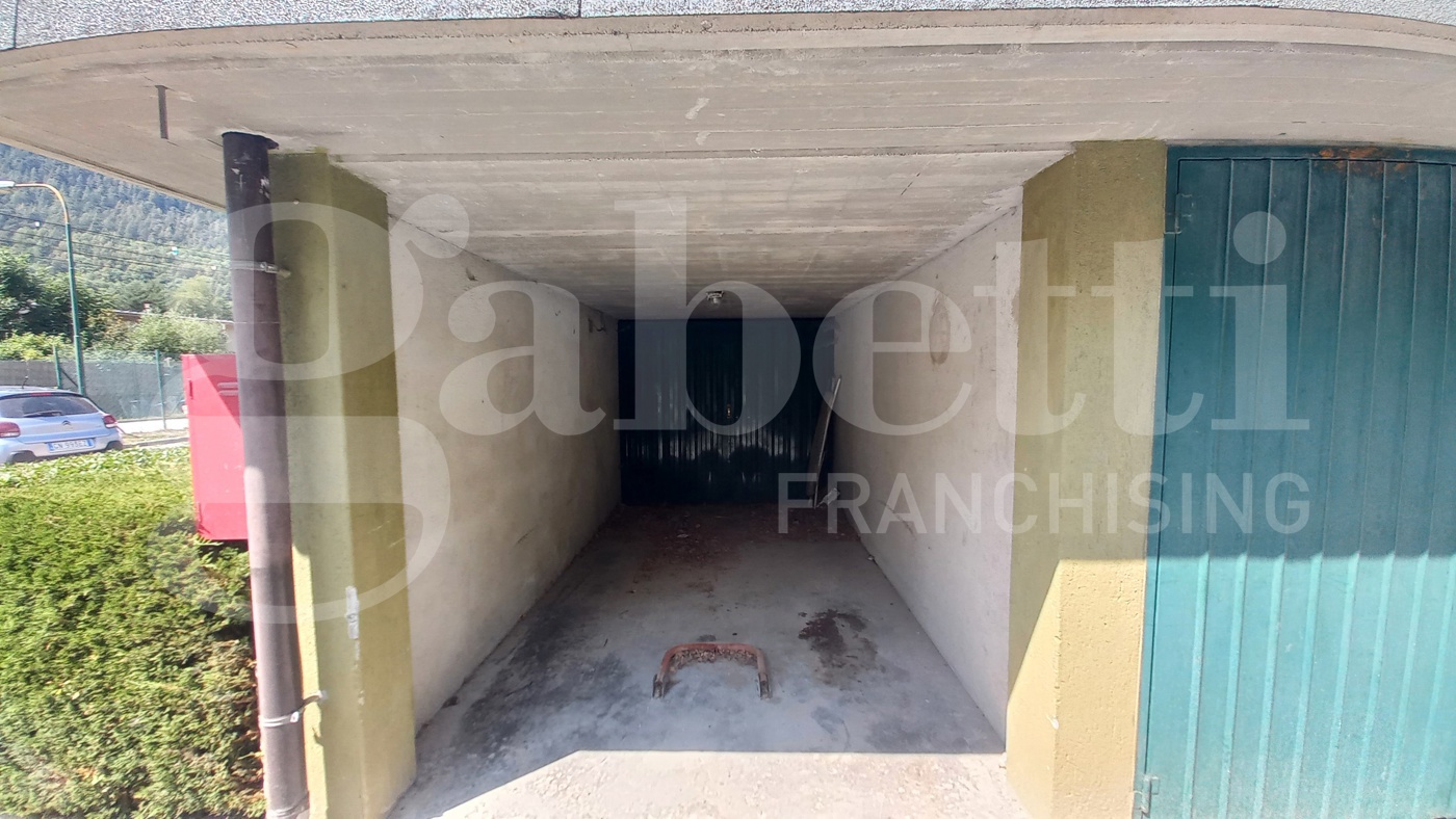 Box/Garage 14mq in vendita a Oulx