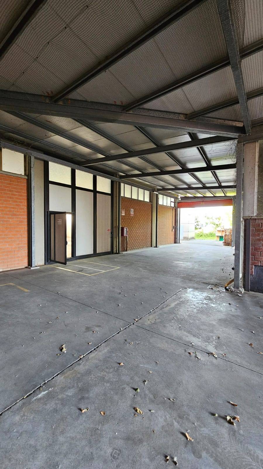 Capannone in affitto a Montecatini-Terme