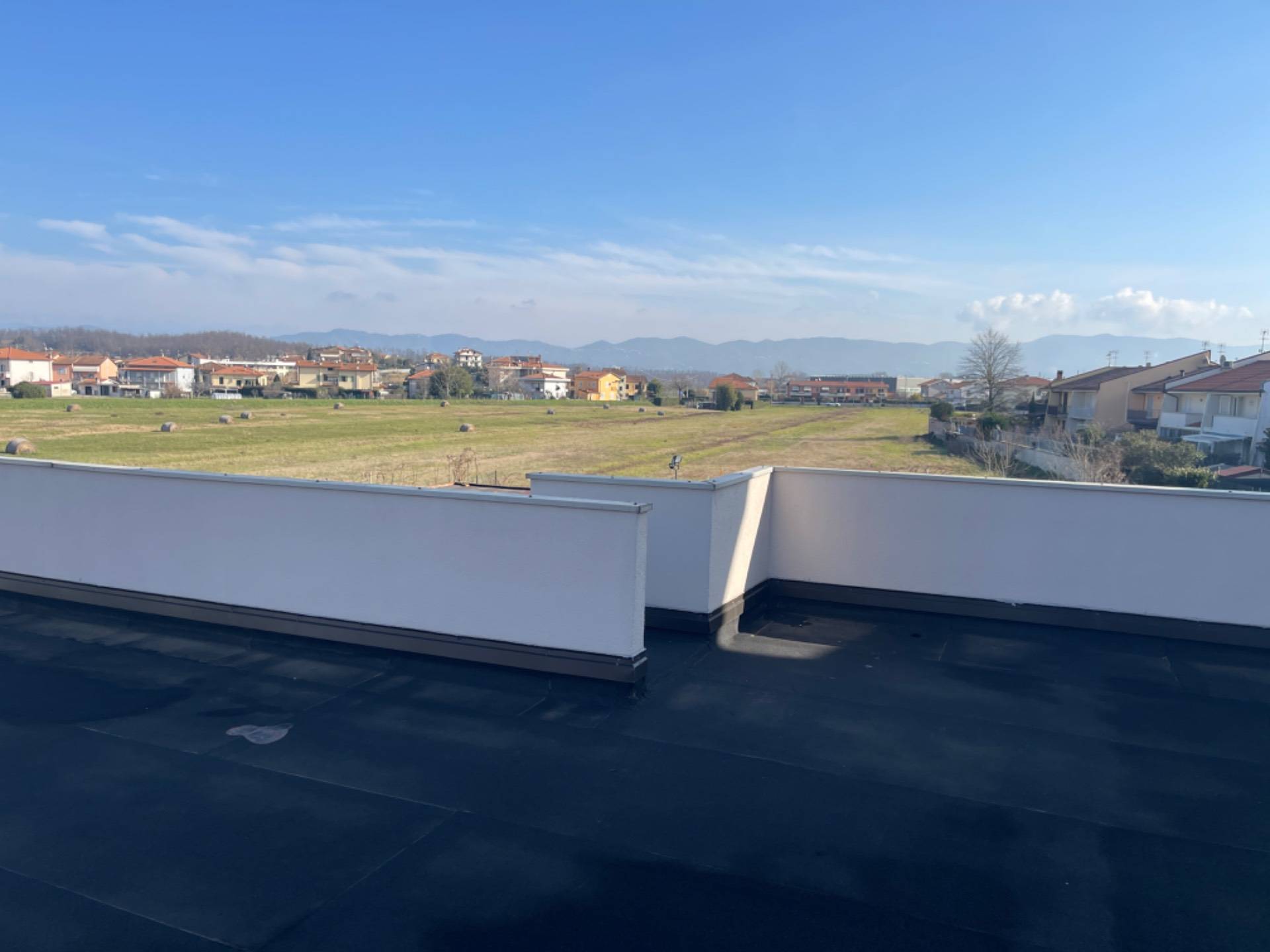 Fondo Commerciale in affitto a Cerreto Guidi