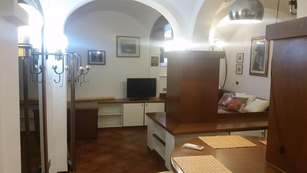 Appartamento arredato in affitto, Piacenza centro