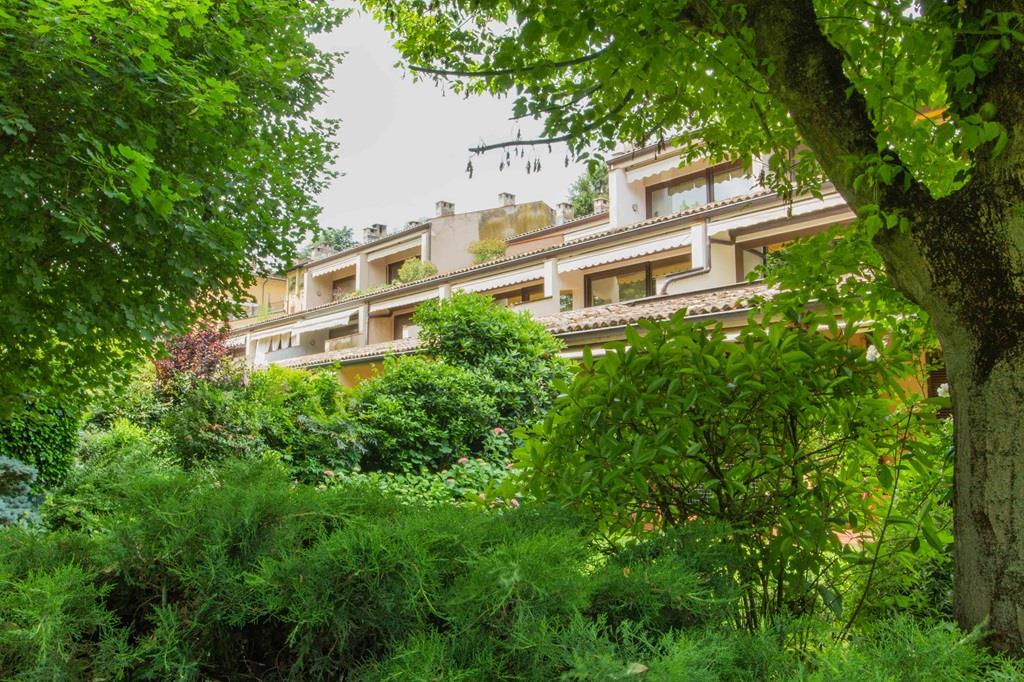 Appartamento con terrazzo, Gazzola croara