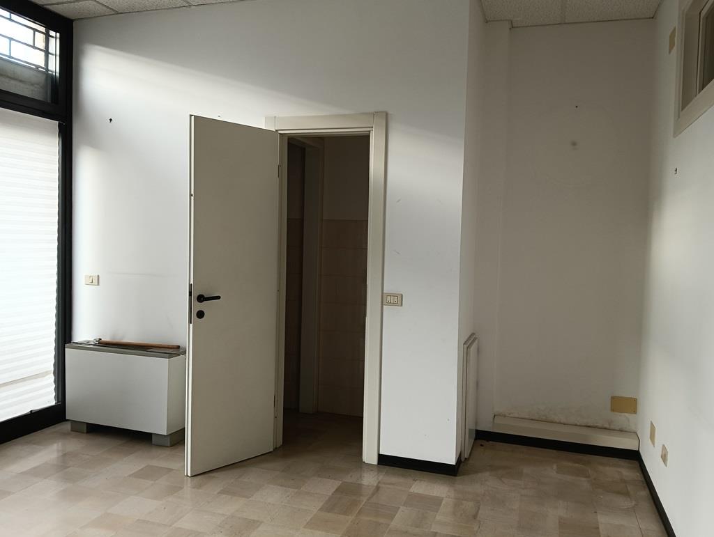 Ufficio in affitto, Piacenza via boselli