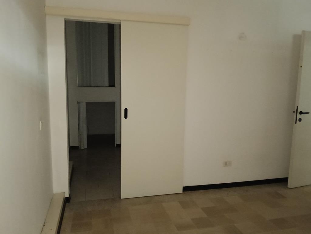 Ufficio in affitto, Piacenza via boselli