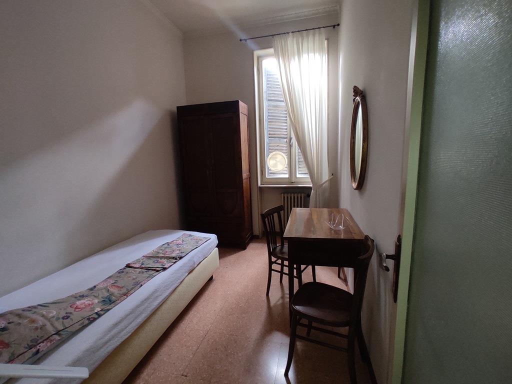 Trilocale arredato in affitto in centro, Piacenza