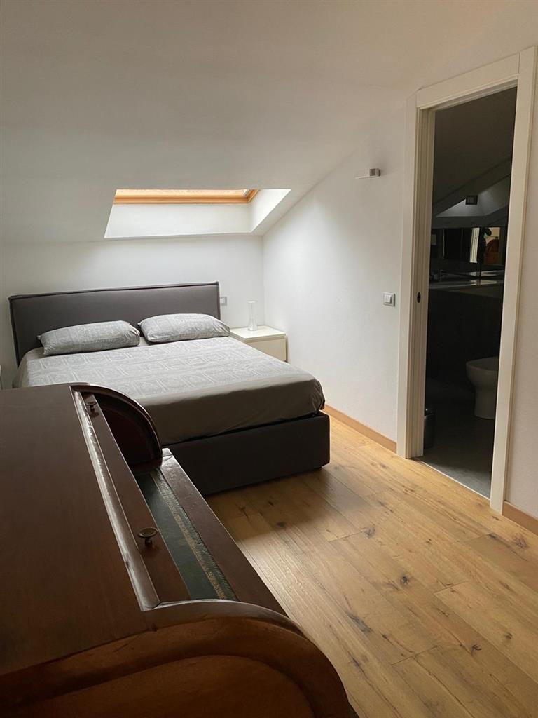 Appartamento con terrazzo, Gazzola croara