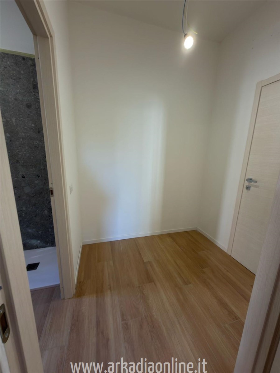 Appartamento con box a Piacenza