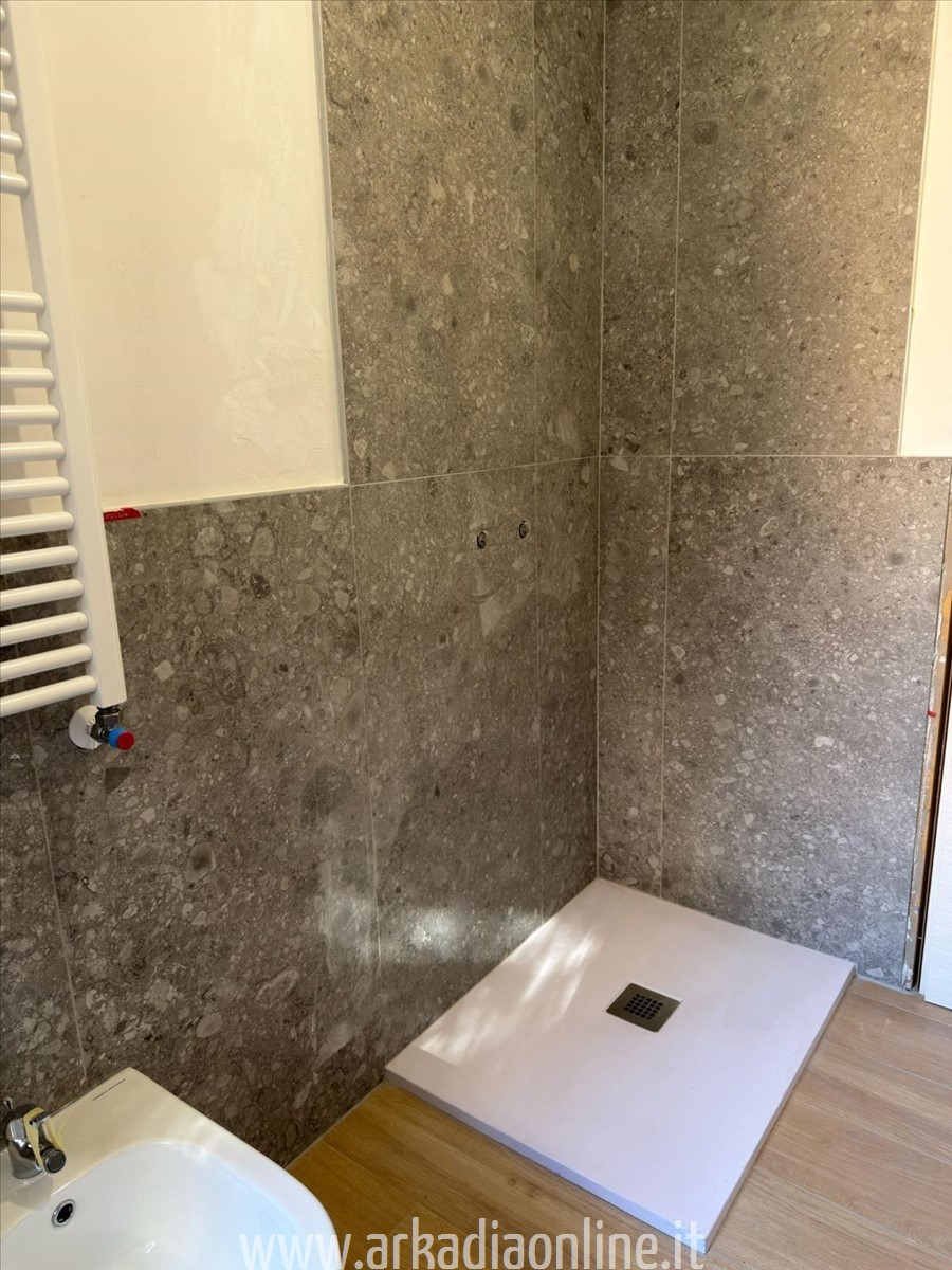 Appartamento con box a Piacenza