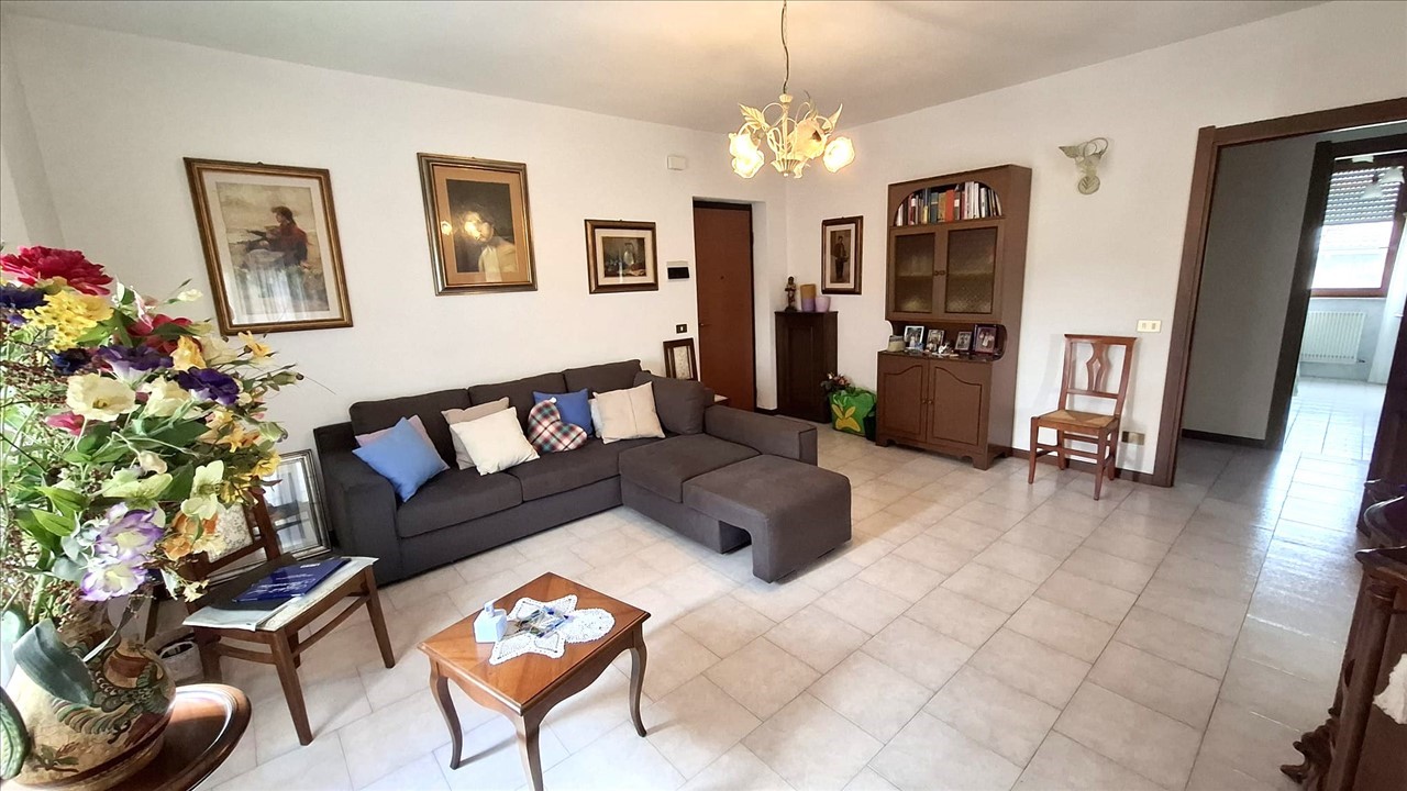Appartamento con box, Rivergaro niviano