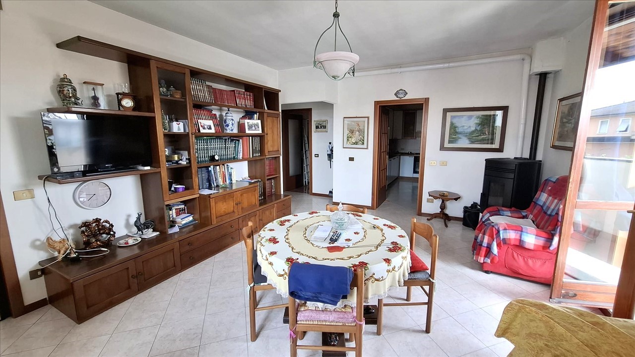 Appartamento con box a San Giorgio Piacentino