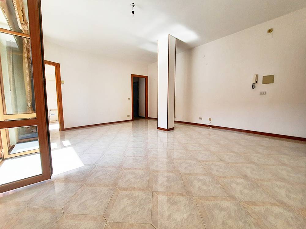 Appartamento in vendita a Alba Adriatica, Zona Mare