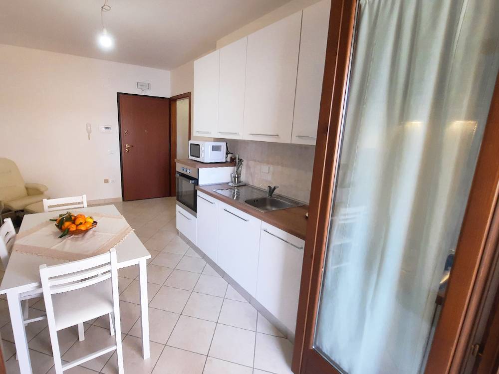 Appartamento in vendita a Alba Adriatica, Zona Mare