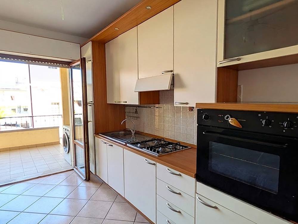 Appartamento in vendita a Alba Adriatica, Zona Mare