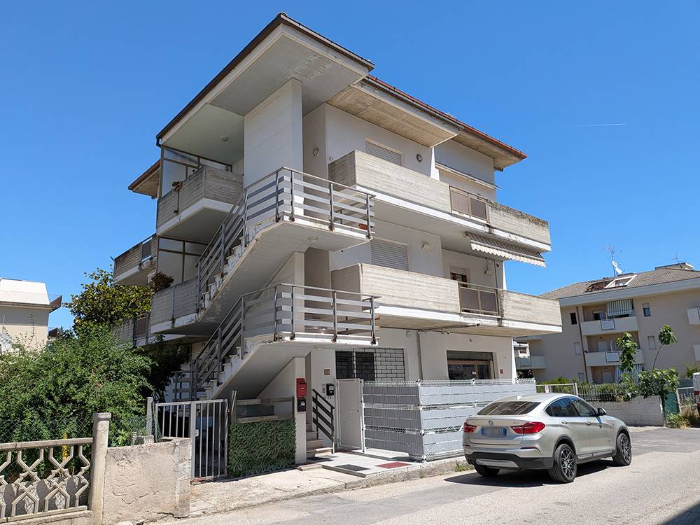 Appartamento in vendita a Alba Adriatica, Zona Mare
