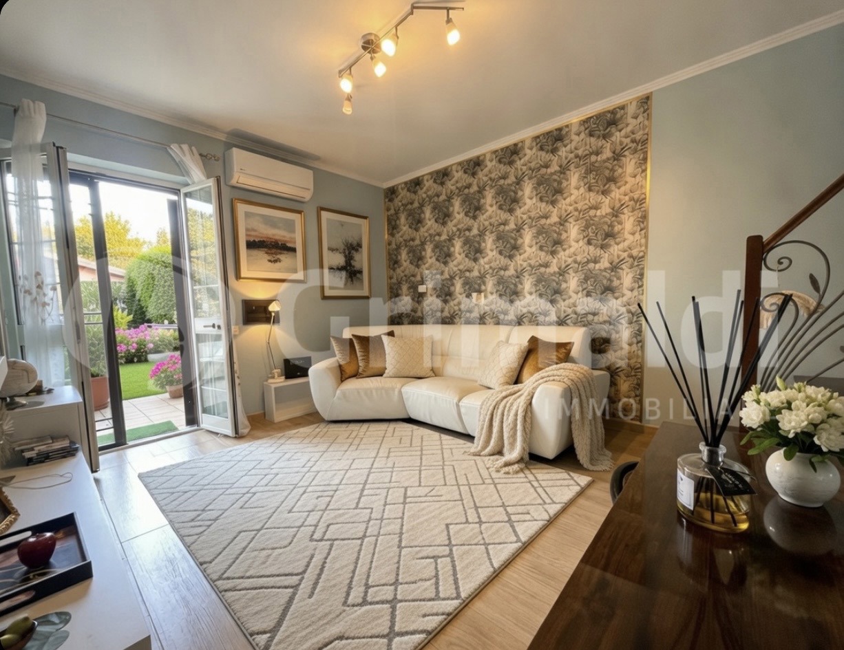 Villa Bifamiliare in vendita a Roma