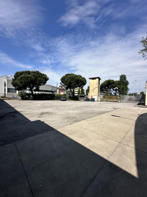 Capannone in affitto a Venezia