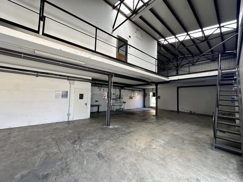 Capannone classe A4 a Venezia