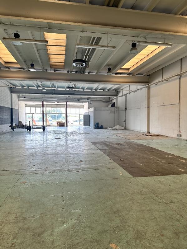 Capannone classe A4 a Venezia