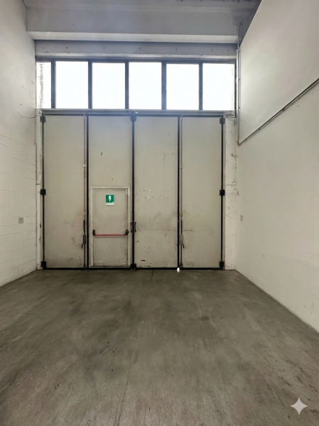 Capannone classe A4 a Venezia