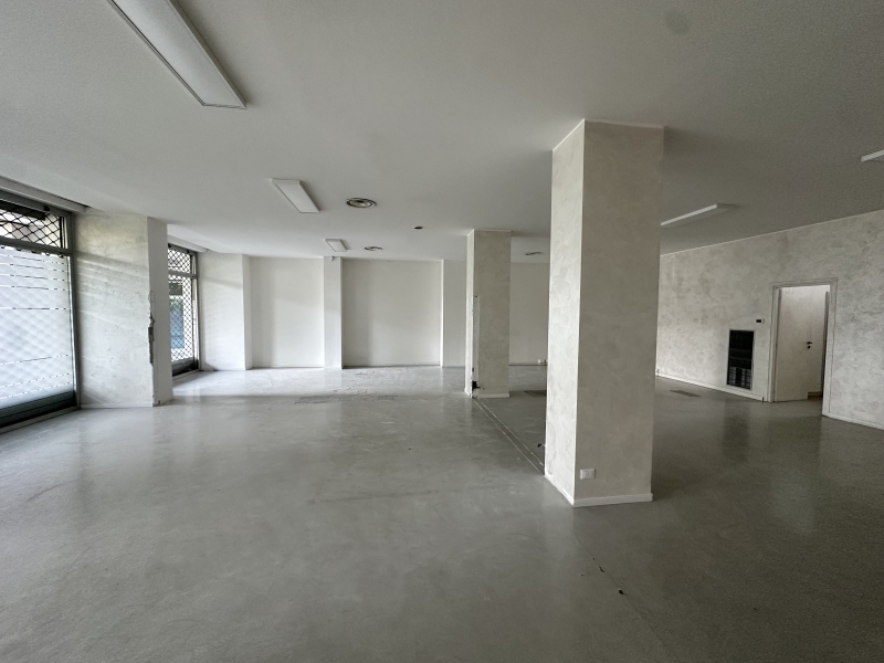 Negozio classe A4 a Venezia