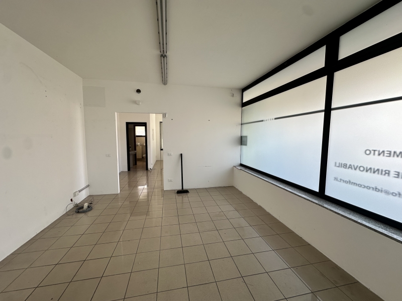 Negozio classe A4 a Spinea