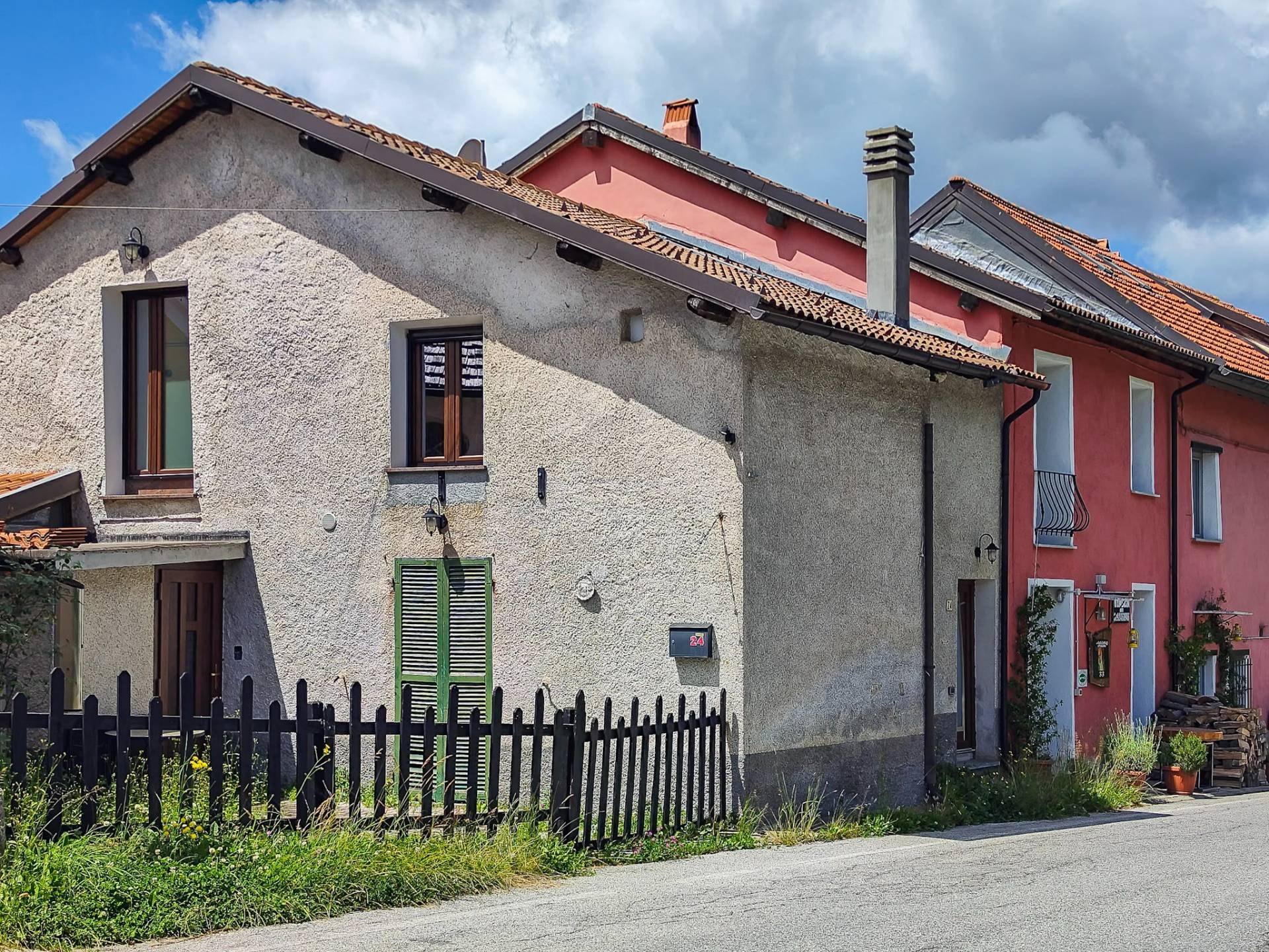 Casa Semindipendente in vendita a Calizzano, Frassino