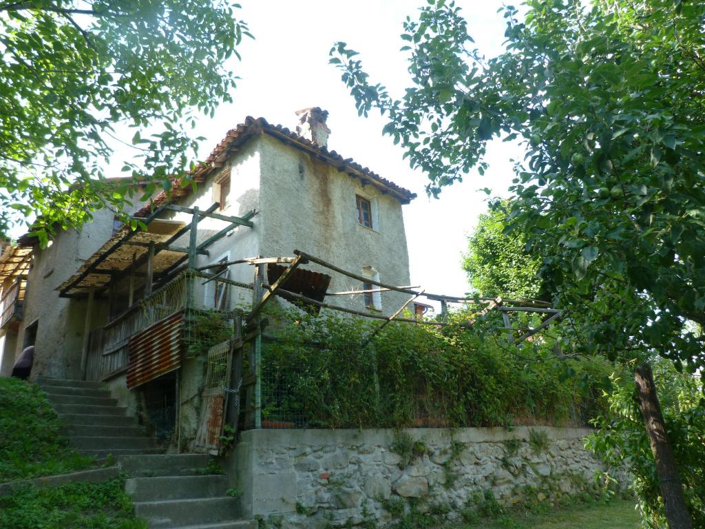 Casa singola in vendita a Cairo Montenotte