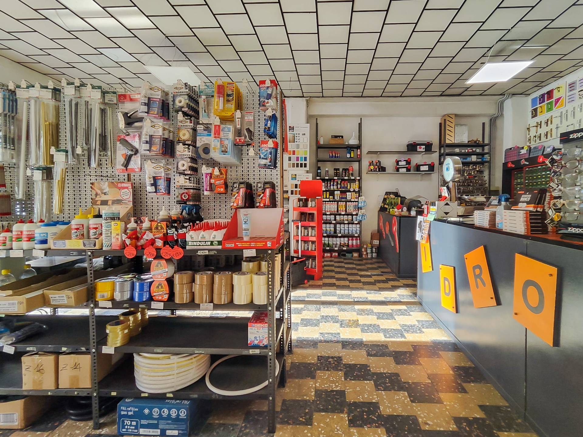 Attivit commerciale in vendita a Cairo Montenotte