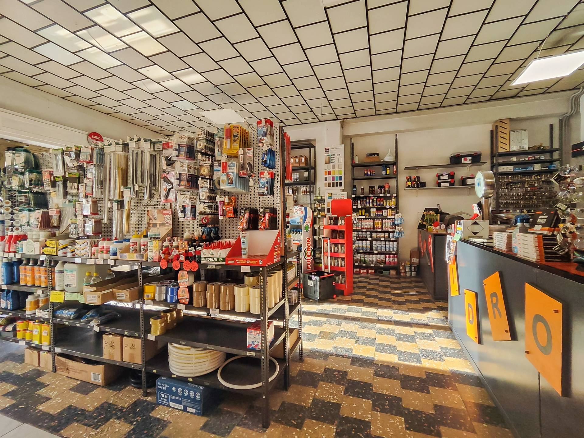 Attivit commerciale in vendita a Cairo Montenotte