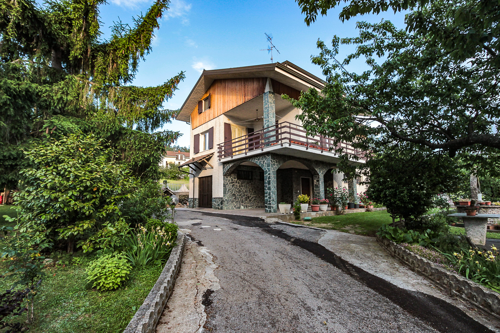 Villa in vendita a Cairo Montenotte