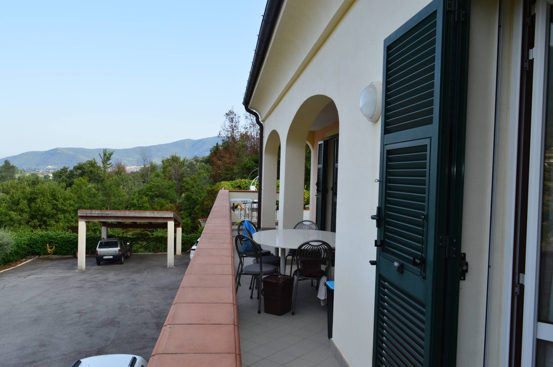 Villa in vendita a Cisano sul Neva