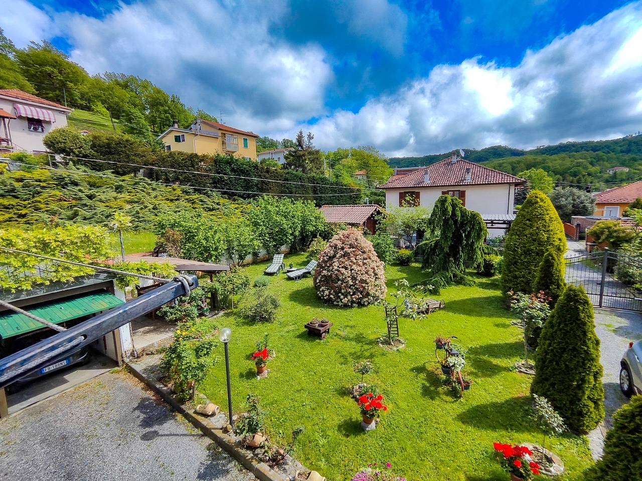 Villa bifamigliare in vendita a Cairo Montenotte, Bragno