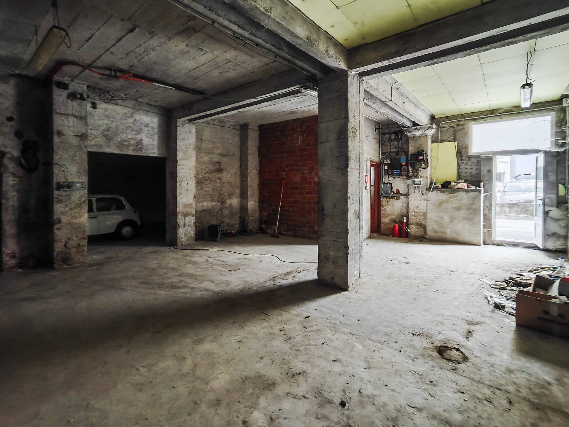 Locale uso laboratorio artigianale in vendita a Cairo Montenotte