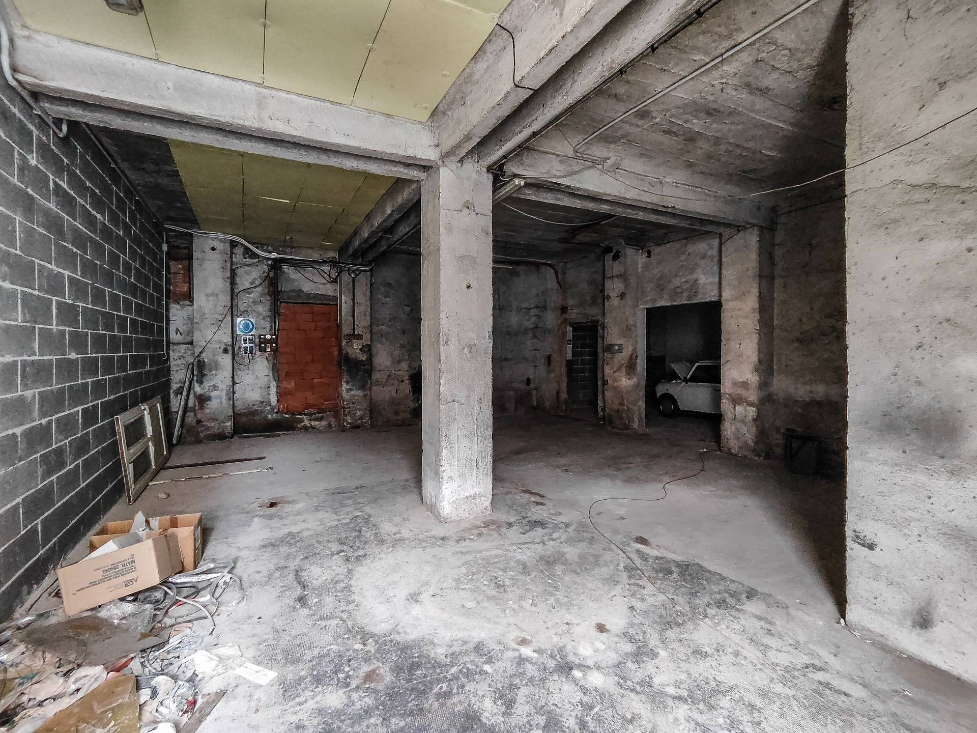 Locale uso laboratorio artigianale in vendita a Cairo Montenotte